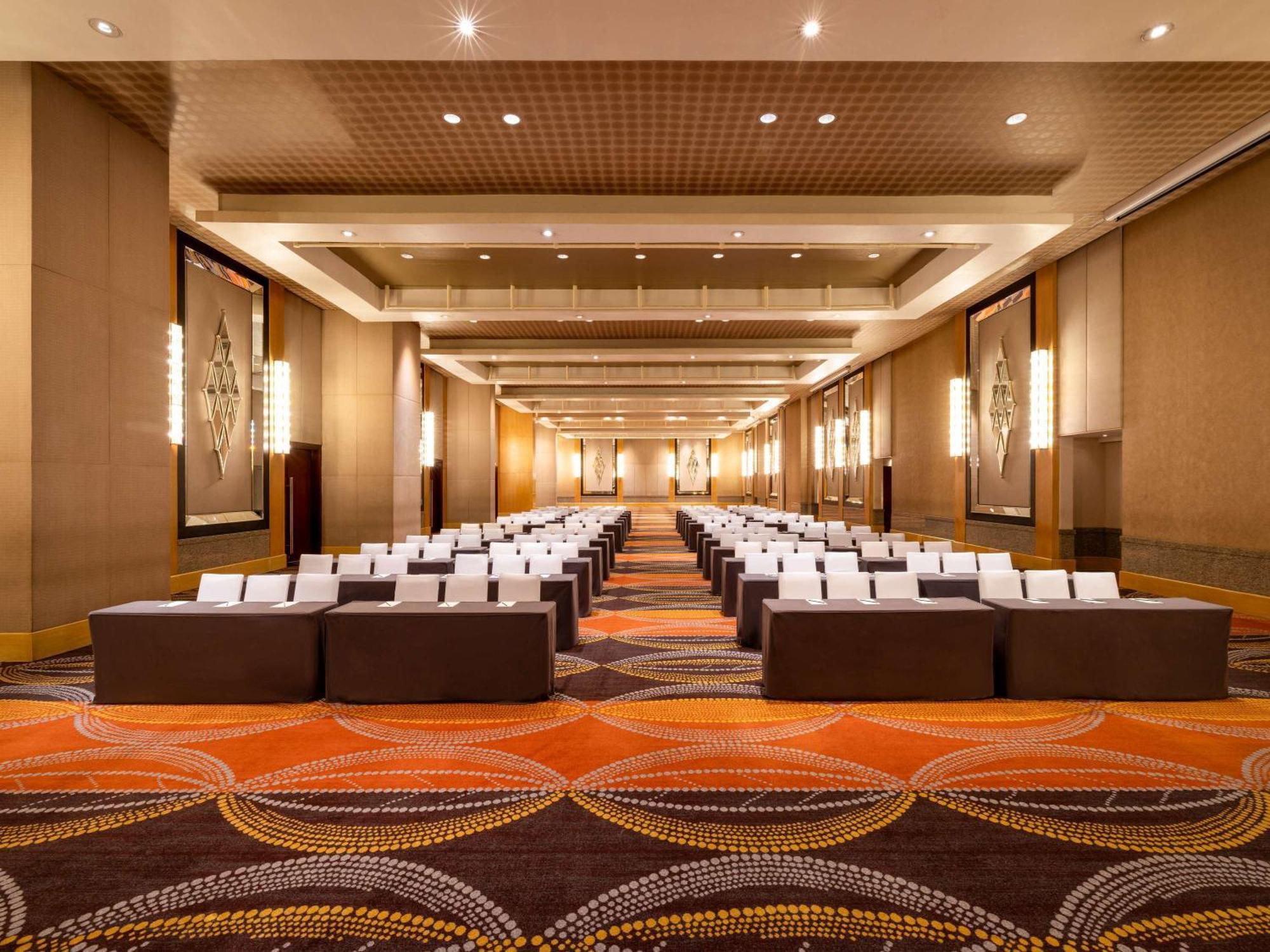 Fairmont Makati Makati City Exterior foto The ballroom